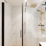 Les Pins Luxueuse Front De Appartement