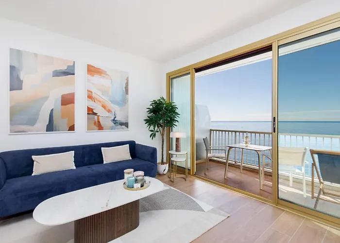 Les Pins Luxueuse Front De